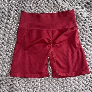Oner active effortless shorts dark red